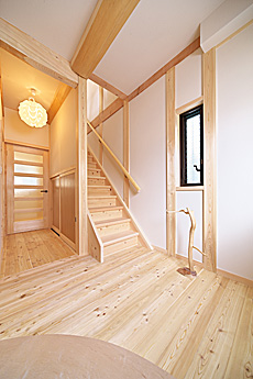 唐松（カラマツ・ラーチ）無垢フローリング　施工写真
