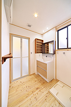 唐松（カラマツ・ラーチ）無垢フローリング　施工写真