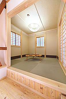 唐松（カラマツ・ラーチ）無垢フローリング　施工写真