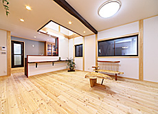 唐松（カラマツ・ラーチ）無垢フローリング　施工写真