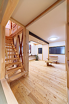 唐松（カラマツ・ラーチ）無垢フローリング　施工写真