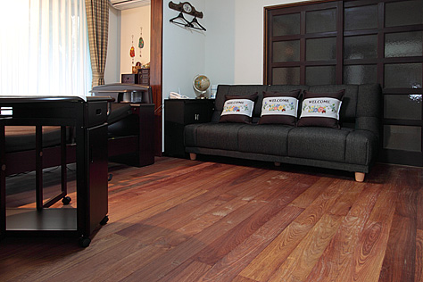 花梨（カリン）　無垢フローリング　施工写真