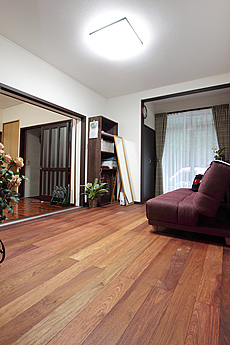 花梨（カリン）　無垢フローリング　施工写真