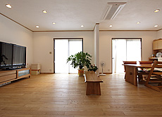 国産 栗（くり） 無垢フローリング　施工写真