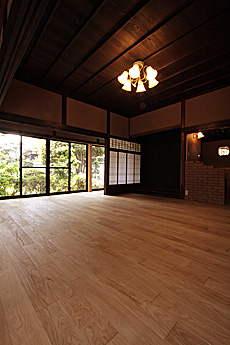 国産 栗（くり） 無垢フローリング　施工写真