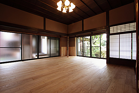 国産 栗（くり） 無垢フローリング　施工写真