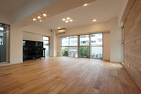 国産 栗（くり） 無垢フローリング　施工写真