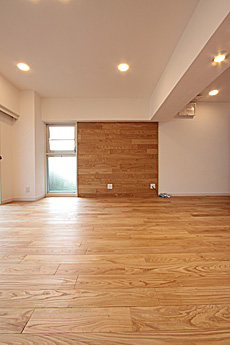 国産 栗（くり） 無垢フローリング　施工写真