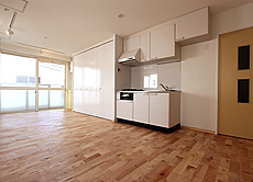 ヨーロピアン・メープル（シカモア）無垢フローリング　施工写真