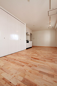 ヨーロピアン・メープル（シカモア）無垢フローリング　施工写真