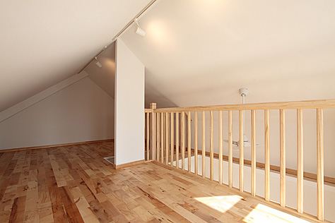 ヨーロピアン・メープル（シカモア）無垢フローリング　施工写真