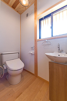 カエデ（メープル）無垢フローリング　施工写真