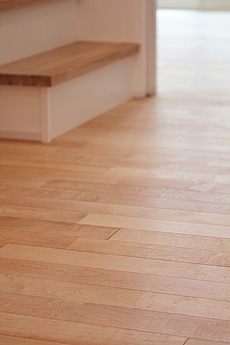 カエデ（メープル）無垢フローリング　施工写真