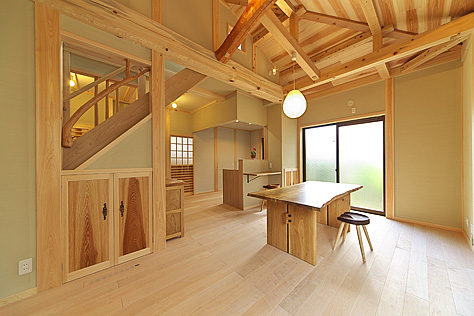 カエデ（メープル）無垢フローリング　施工写真