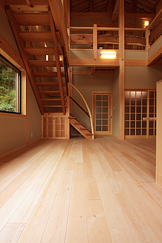 カエデ（メープル）無垢フローリング　施工写真