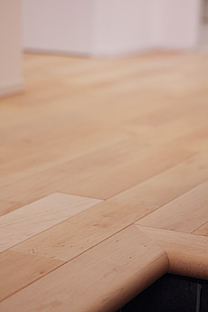 国産　板屋楓（イタヤ カエデ）無垢フローリング　施工写真