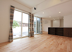 国産　板屋楓（イタヤ カエデ）無垢フローリング　施工写真