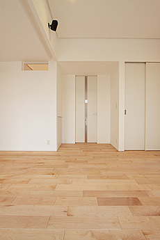 国産　板屋楓（イタヤ カエデ）無垢フローリング　施工写真