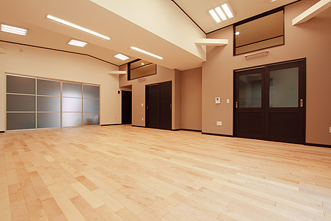 国産　板屋楓（イタヤ カエデ）無垢フローリング　施工写真