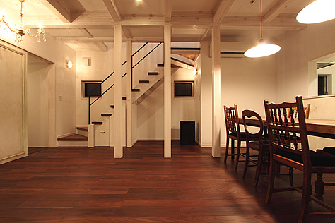 ブラウン オーク　床暖房対応　無垢フローリング　施工写真