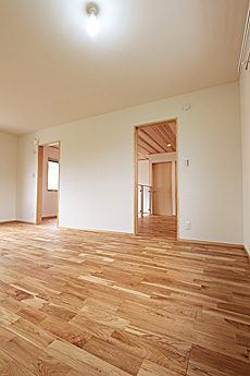 楢（なら／オーク） 無垢フローリング　施工写真