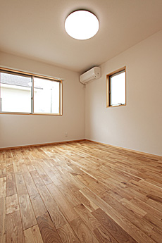 楢（なら／オーク） 無垢フローリング　施工写真