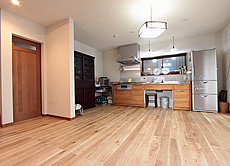 国産（産地：北海道）　楢（なら/オーク） 無垢フローリング　施工写真