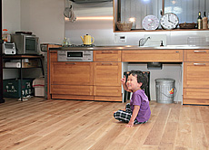 国産（産地：北海道）　楢（なら/オーク） 無垢フローリング　施工写真