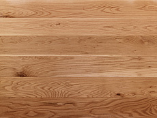 写真：ホワイトオーク 無垢フローリング　自然 OIL wax 塗装・一枚物・節あり