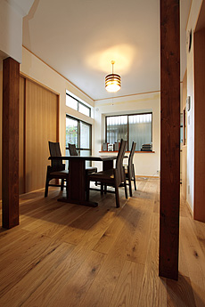 ホワイト オーク 無垢フローリング　施工写真