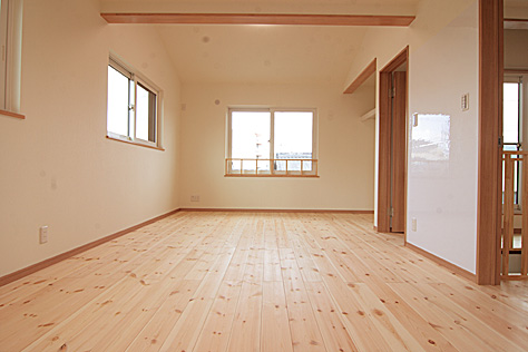 パイン　無垢フローリング　施工写真