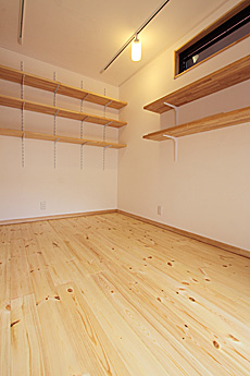 パイン　無垢フローリング　施工写真