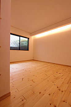 パイン　無垢フローリング　施工写真