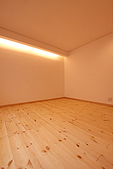 パイン　無垢フローリング　施工写真