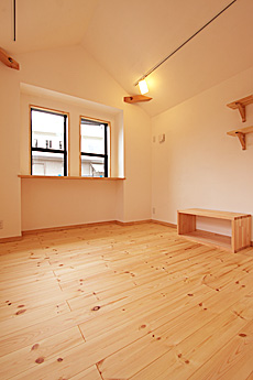 パイン　無垢フローリング　施工写真