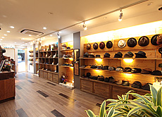 パイン　無垢フローリング & 無垢羽目板　施工写真