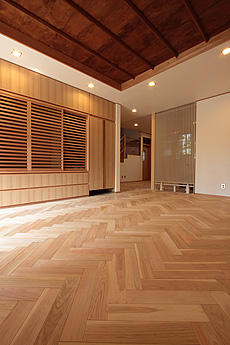 国産 山桜（本桜） ヘリンボーン フローリング　施工写真