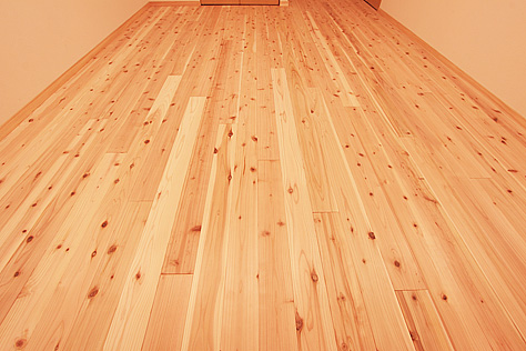 杉（すぎ）無垢フローリング　施工写真