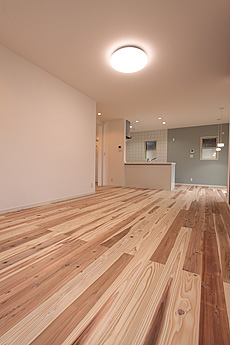 杉（すぎ）無垢フローリング　施工写真