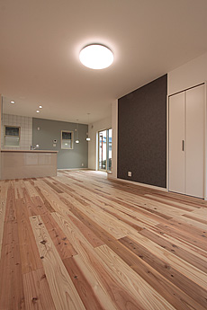 杉（すぎ）無垢フローリング　施工写真