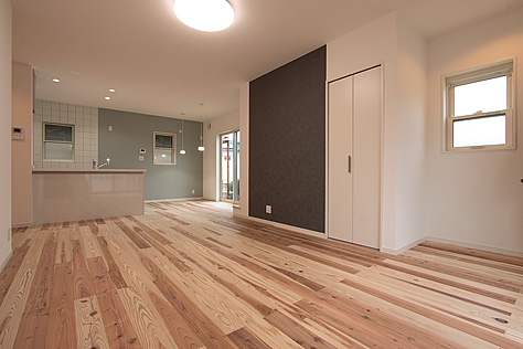 杉（すぎ）無垢フローリング　施工写真