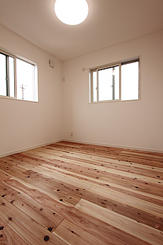 杉（すぎ）無垢フローリング　施工写真