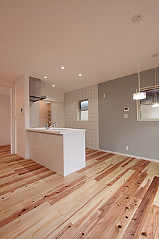 杉（すぎ）無垢フローリング　施工写真