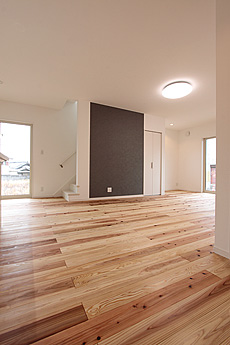 杉（すぎ）無垢フローリング　施工写真