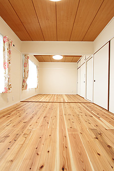 杉（すぎ）無垢フローリング　施工写真