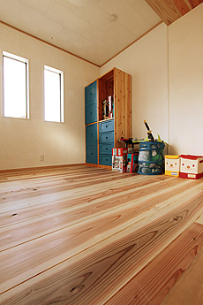 杉（すぎ）無垢フローリング　施工写真