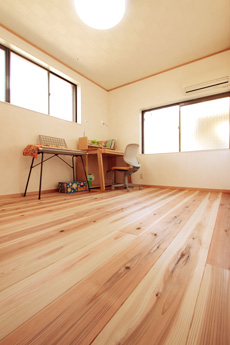 杉（すぎ）無垢フローリング　施工写真