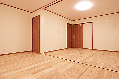 鬼くるみ（ウォールナット） 無垢フローリング　施工写真