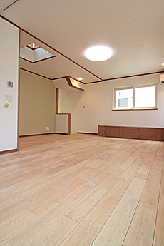 鬼くるみ（ウォールナット） 無垢フローリング　施工写真