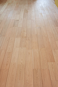 鬼くるみ（ウォールナット） 無垢フローリング　施工写真